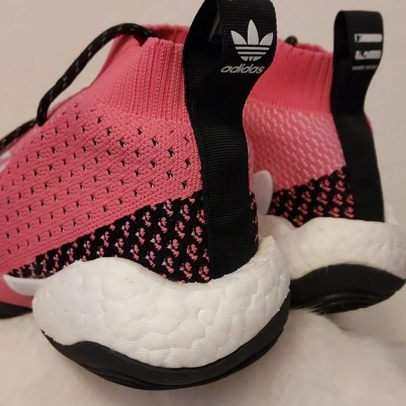 Men's Pharrell Williams Sneakers - Picture 6 of 10